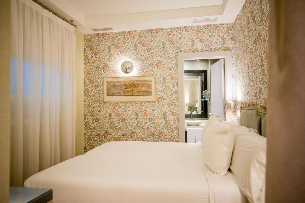 Hotel Meninas - Boutique Opera Madrid Exterior photo